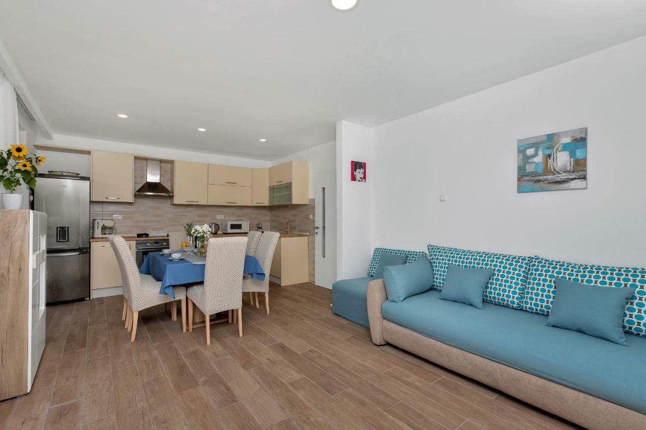 Sun&Sea 4 Stars Apartment Makarska Esterno foto